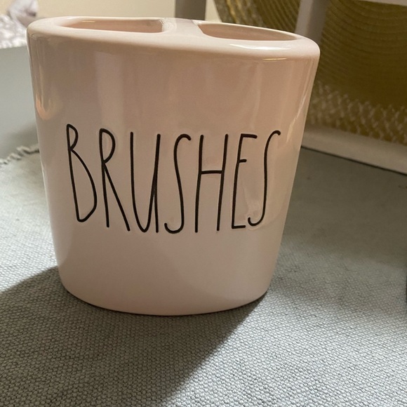 Sold:Rae Dunn bathroom set - Picture 11 of 12